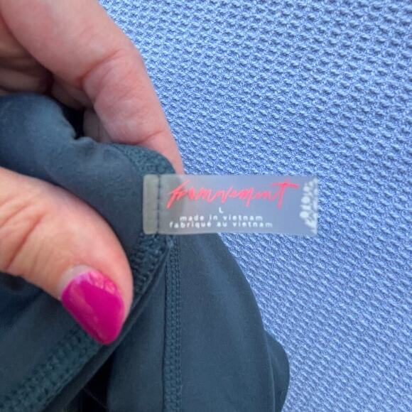 Free People FP Movement Stay Centered Capri Yoga Leggings Deep Dive Sz L $78 - Picture 10 of 15